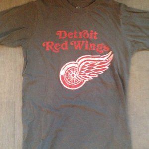 NHL Women's Tee Shirt - Detroit Red Wings